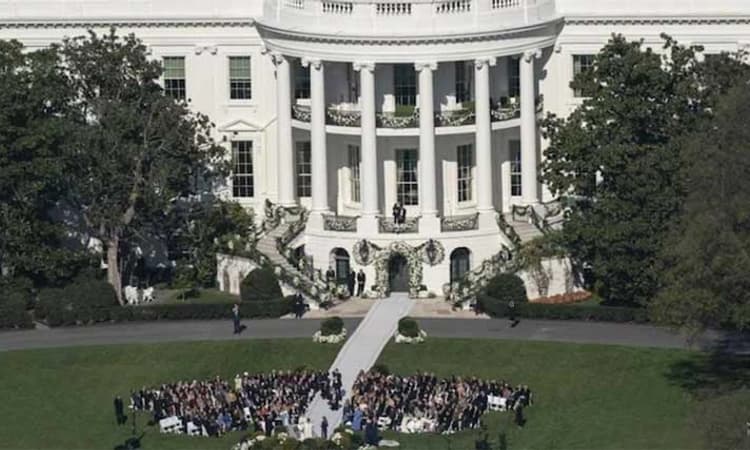 Biden&#8217;s granddaughter Naomi ties knot in White House wedding