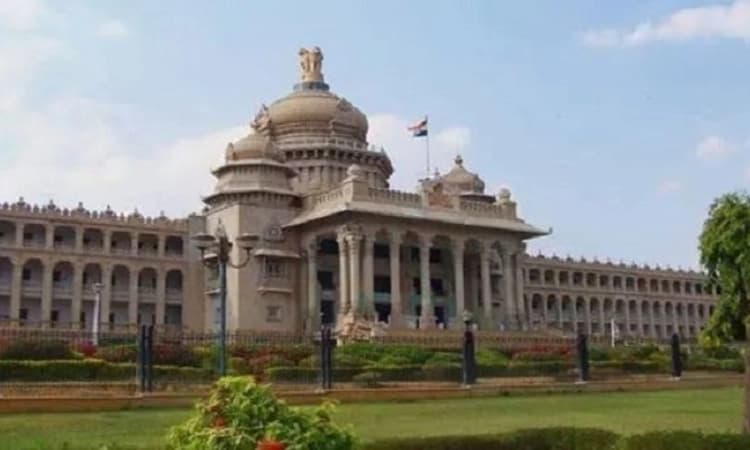 K’taka Govt revises order on mandatory 6-yr age limit for enrolling into Class 1