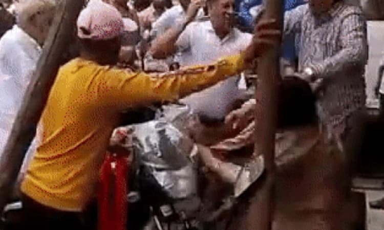 3 MNS workers arrested in Mumbai after video showing them thrashing a woman goes viral