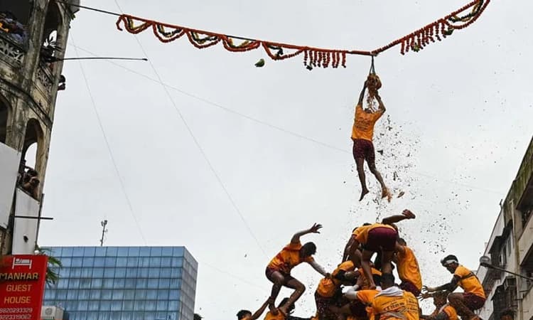 Dahi Handi participant dies in Mumbai; FIR against event organiser