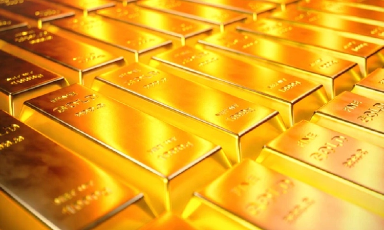 Govt hikes gold import duty to 15 pc