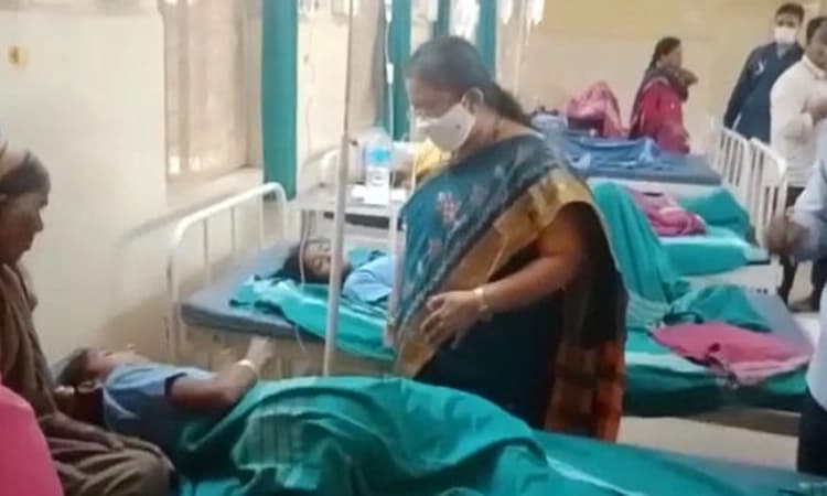 Bijapur: 25 students hospitalised due to suspected food poisoning