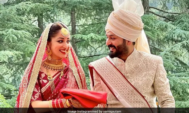 Actor Yami Gautam ties knot with Uri director Aditya Dhar in intimate ceremony