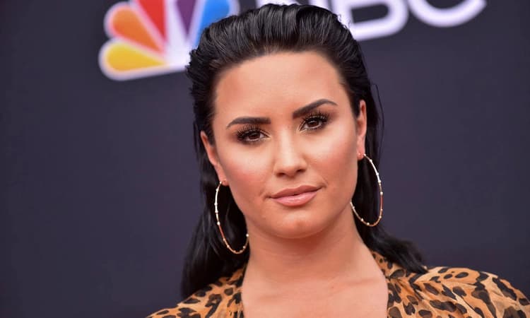 Pop star Demi Lovato comes out as non-binary