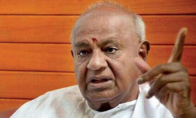 PM, Yediyurappa greet Deve Gowda on his 88th birthday
