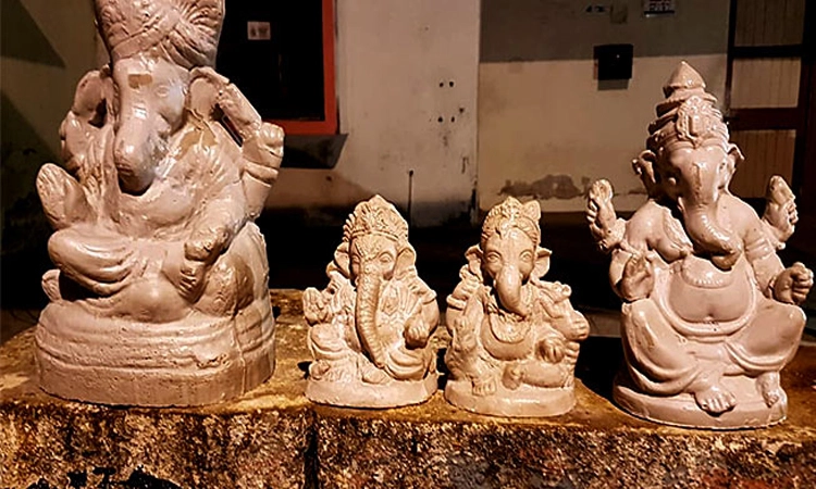 Chemistry lab-made ”alum Ganesha” creates eco-friendly ripples