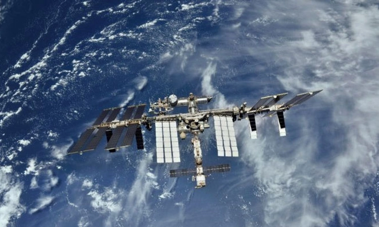 Astronauts smell smoke, burning on Russia’s ISS module