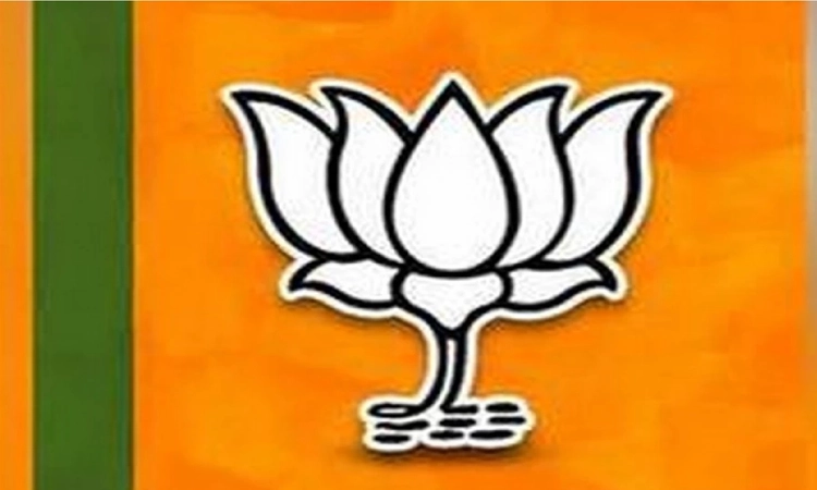 BJP delegation meets Guv, wants SIT probe into “washroom filming case”