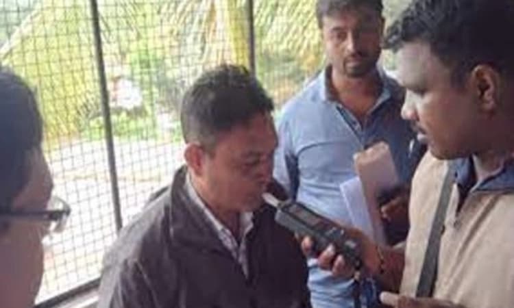 Chikmagalur: MLA apprehends school Principal for intoxication during meeting