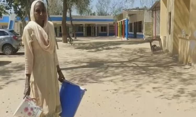 Baldev Kaur, mother of AAP MLA who defeated Punjab CM Channi, still working as sweeper