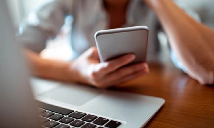 Screentime can make you feel sick: Here are ways to manage cybersickness