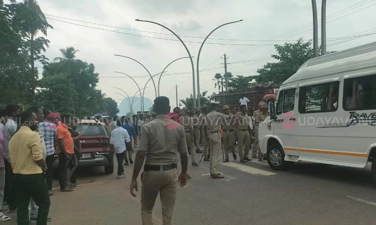 Ramotsava Event: Puneet Kerehalli stopped by police in Ujire
