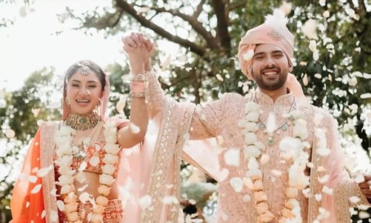 Singer Armaan Malik ties knot with girlfriend Aashna Shroff