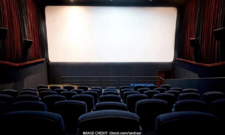 Techie assaulted in theatre for asking man not to spoil suspense of horror film