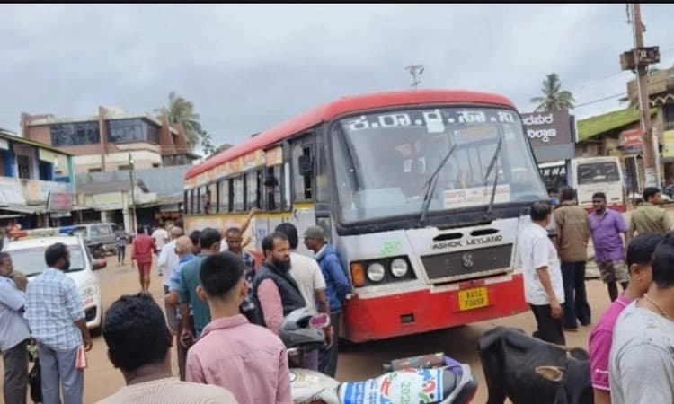 Anandapura: Two arrested for assaulting KSRTC bus driver