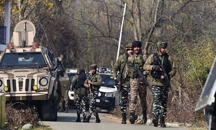 J-K Anti-terror operation in Kulgam enters seventh day; three security personnel injured