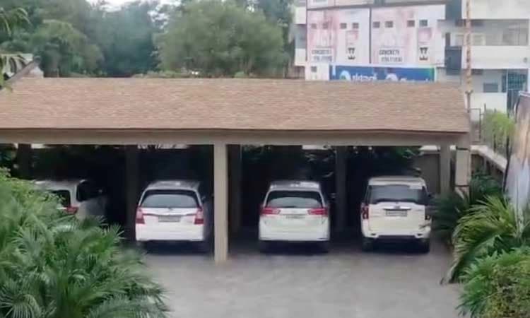 ED raids on Chitradurga MLA K C Veerendra Pappy’s residence