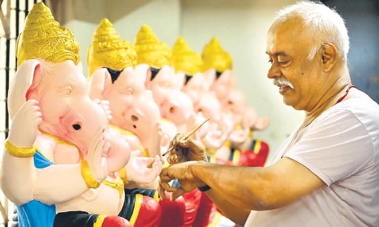 Mangaluru: Countdown begins for Ganesh Chaturthi as final preparations underway