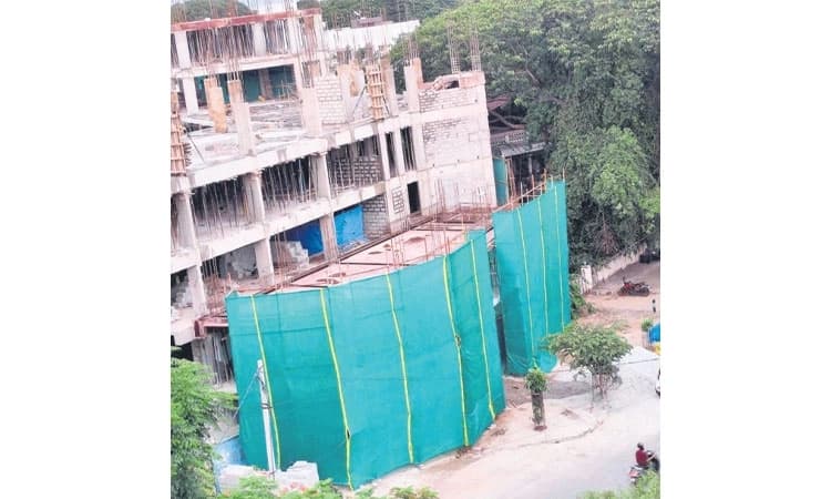 Bengaluru: BBMP fines building owner Rs 1 lakh for encroaching footpath