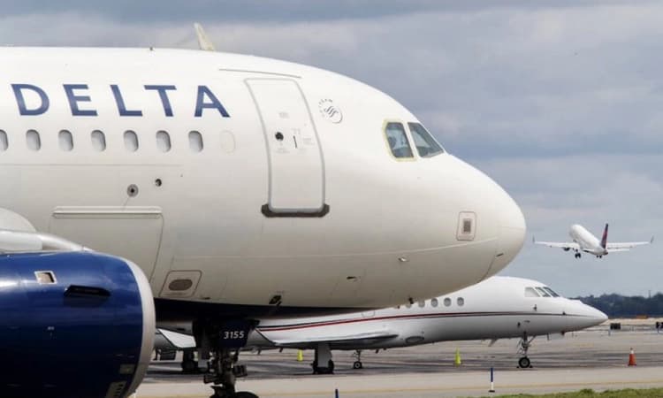 Turbulence forces Delta flight to land and sends 25 people to hospitals