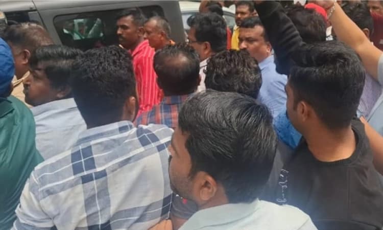 Kittur: Clash during DCC Bank election; mild lathi-charge