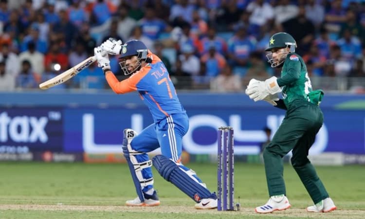 India thrash Pakistan by 7 wickets 