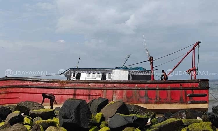Ullal: Boat stranded by engine failure in deep sea drifts ashore