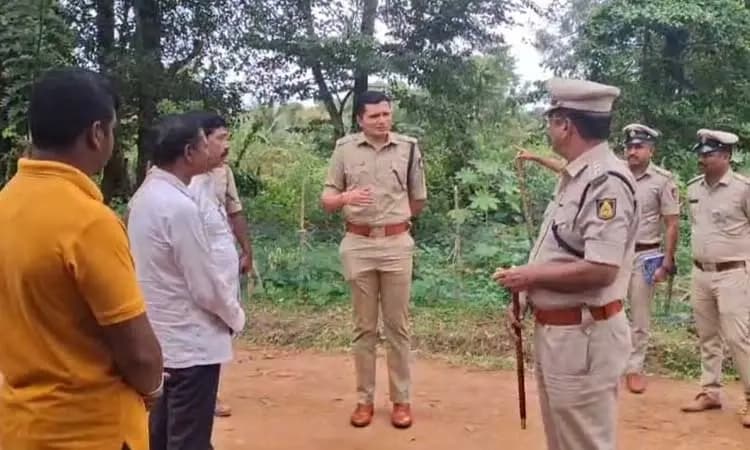 District superintendent visits Shiggaon school after suspected pesticide contamination in drinking water tank