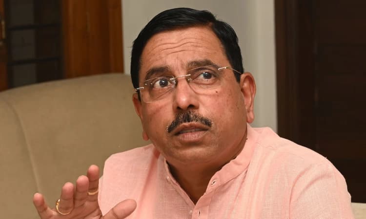 BJP’s ‘Dharmasthala Chalo’ rally held to expose 'conspiracy' against Hindu faith: Pralhad Joshi