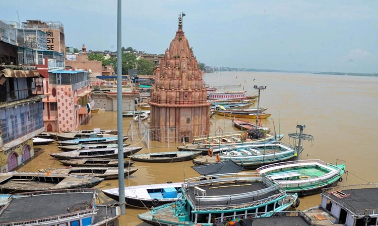 Ganga crosses danger mark in Varanasi; ghats inundated