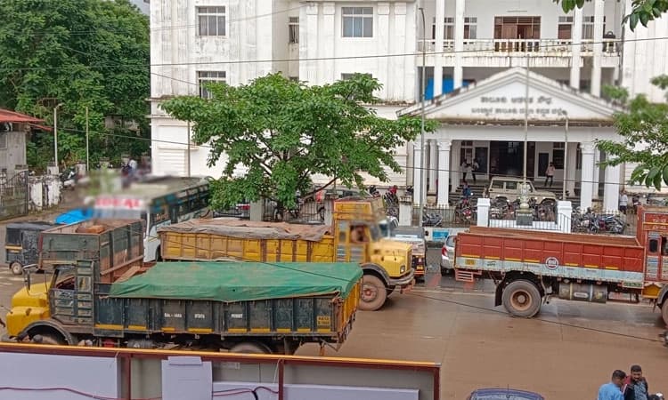 Two trucks booked for transporting excess laterite stones in Bantwal