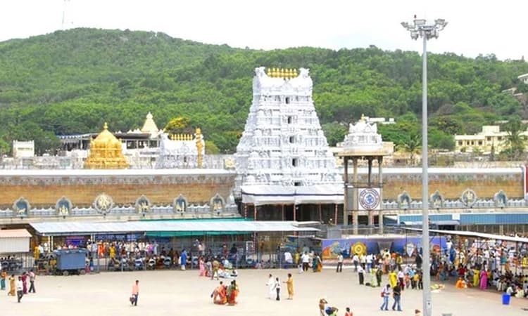 Bengaluru devotees donate Rs 1 crore, golden Lakshmi pendant to Tirupati temple
