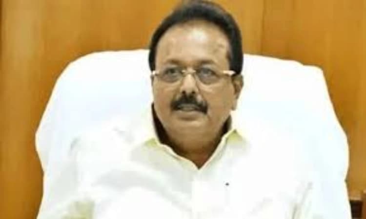 Karnataka minister blames Centre for fertilizer shortfall