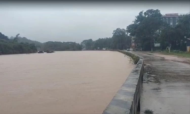 Heavy Rains in Nanded: Rescue operations on as 5 go missing, 225 trapped in floodwaters