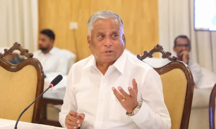 Pesticide centre to be set up at district headquarters: Union Minister Somanna