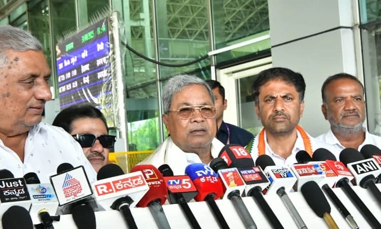 Mysuru Dasara 'secular', 'cultural' festival, says Siddaramaiah; Defends invite to Banu Mushtaq