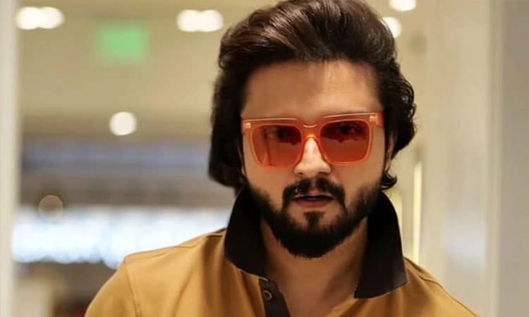 Malayalam actor and TV anchor Rajesh Keshav in critical condition after on-stage cardiac arrest