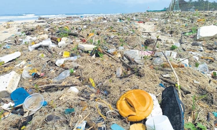 Locals upset over garbage heaps on Malpe beach