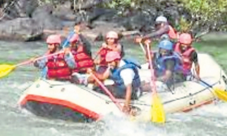 Boating and rafting ban lifted in Karwar, tourism revives