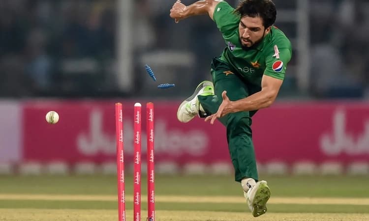 Pakistan pacer Usman Shinwari retires from international cricket at just 31