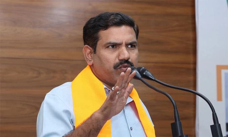 ದಸರಾ ಉದ್ಘಾಟನೆ; ಬಾನು ಮುಷ್ತಾಕ್ ಮಾತ್ರ ಏಕೆ,ದೀಪಾ ಭಸ್ತಿ ಬೇಡವೇ? :ಬಿಜೆಪಿ ಸವಾಲು 