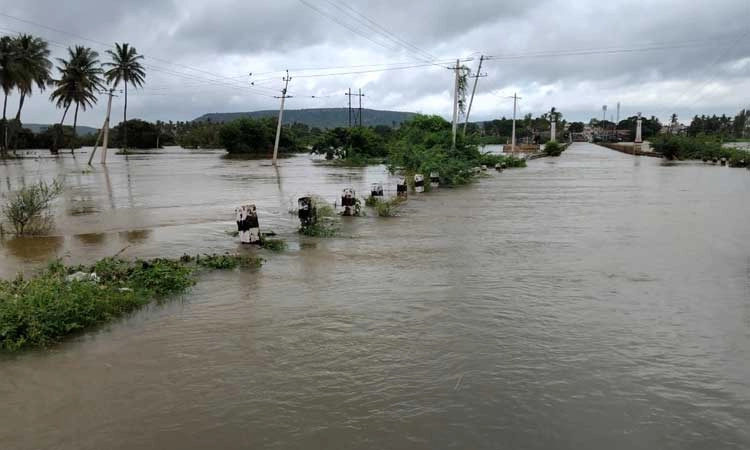 ಬೆಳಗಾವಿ, ಮಹಾರಾಷ್ಟ್ರದಲ್ಲಿ ಮಳೆಯ ಅಬ್ಬರ... ಅಪಾಯ ಮಟ್ಟ ಮೀರಿ ಹರಿಯುತ್ತಿದೆ ನದಿಗಳು