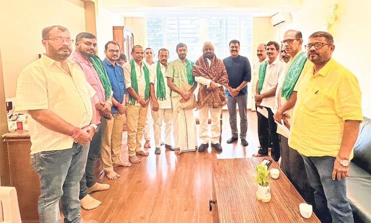 ಕಾಡಾನೆ ದಾಳಿಯಿಂದ ಬಳಲುತ್ತಿರುವ ಕರಾವಳಿ, ಮಲೆನಾಡು ರೈತರು ಸಮಸ್ಯೆ ಪರಿಹರಿಸಲು ಸಚಿವರ ಭೇಟಿ