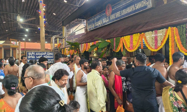ಕುಕ್ಕೆ ದೇಗುಲದಲ್ಲಿ ಭಕ್ತ ಸಂದಣಿ