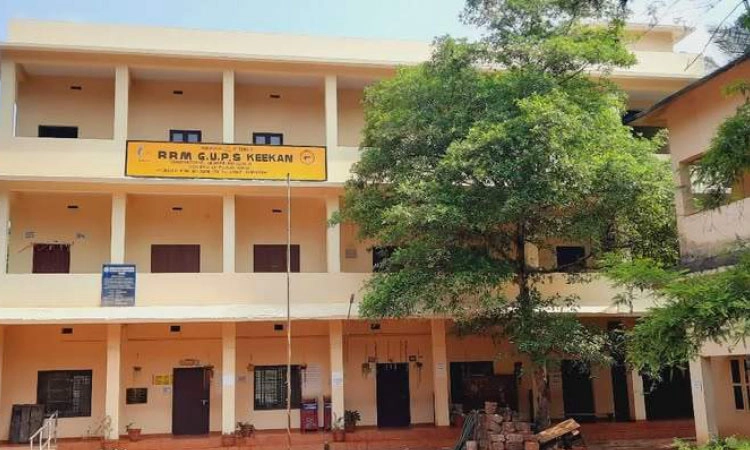 Kananda Schools: ಗಡಿನಾಡಲ್ಲಿ ಕನ್ನಡಮ್ಮನ ಗುಡಿಯಲ್ಲಿ ಉಸಿರಾಗಿರುವ ಶಾಲೆ