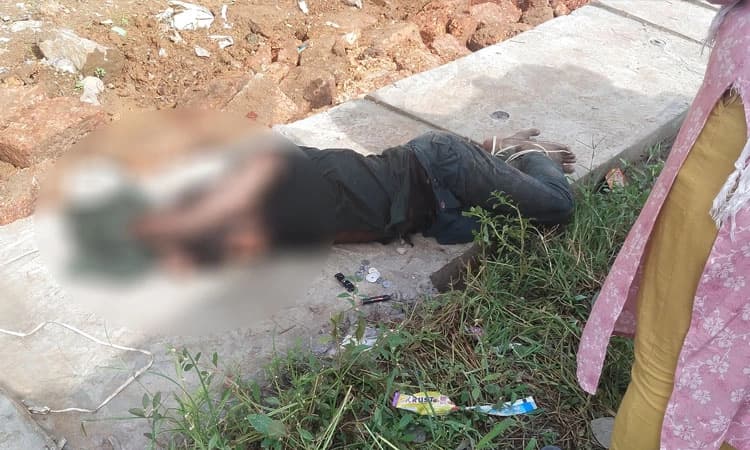 Uppinangady: ಬಸ್‌ ನಿಲ್ದಾಣದಲ್ಲಿ ಕೀಟಲೆ: ಕೈಕಾಲು ಕಟ್ಟಿ ಯುವಕನ ನಿಯಂತ್ರಣ