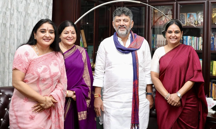 ಡಾ.ವಿಷ್ಣುವರ್ಧನ್‌ಗೆ ಕರ್ನಾಟಕ ರತ್ನ ಕೊಡಿ: ಡಿಸಿಎಂ ಡಿ.ಕೆ.ಶಿವಕುಮಾರ್‌ಗೆ ನಟಿಯರ ಆಗ್ರಹ