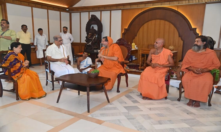 ಶ್ರದ್ಧಾ ಕೇಂದ್ರಗಳಿಗೆ ಧರ್ಮಸ್ಥಳ ಪ್ರೇರಕ ಶಕ್ತಿ: ಎಡನೀರು ಶ್ರೀಸಚ್ಚಿದಾನಂದ ಭಾರತೀ ಸ್ವಾಮೀಜಿ