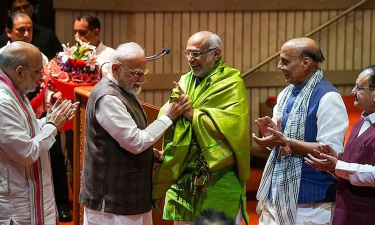 ಉಪರಾಷ್ಟ್ರಪತಿ ಚುನಾವಣೆ: ಎನ್‌ಡಿಎ ಅಭ್ಯರ್ಥಿ ಸಿ.ಪಿ.ರಾಧಾಕೃಷ್ಣನ್‌ ಭರ್ಜರಿ ಜಯಭೇರಿ