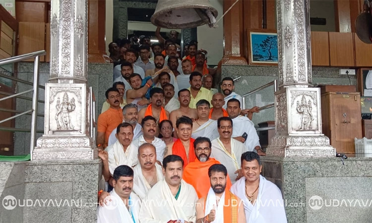 Dharmasthala ಕ್ಷೇತ್ರಕ್ಕೆ ಭೇಟಿ ನೀಡಿದ ರಾಜ್ಯ ಬಿಜೆಪಿ ನಿಯೋಗ